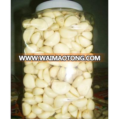 Chinese fresh peeled garlic cloves